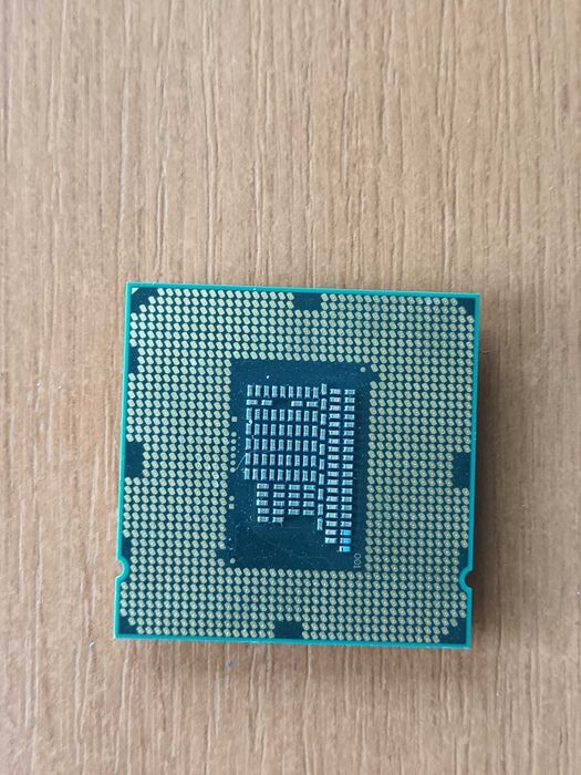 Procesoare Intel i3-3240 , i3-2100 , i3-2120 , E7500