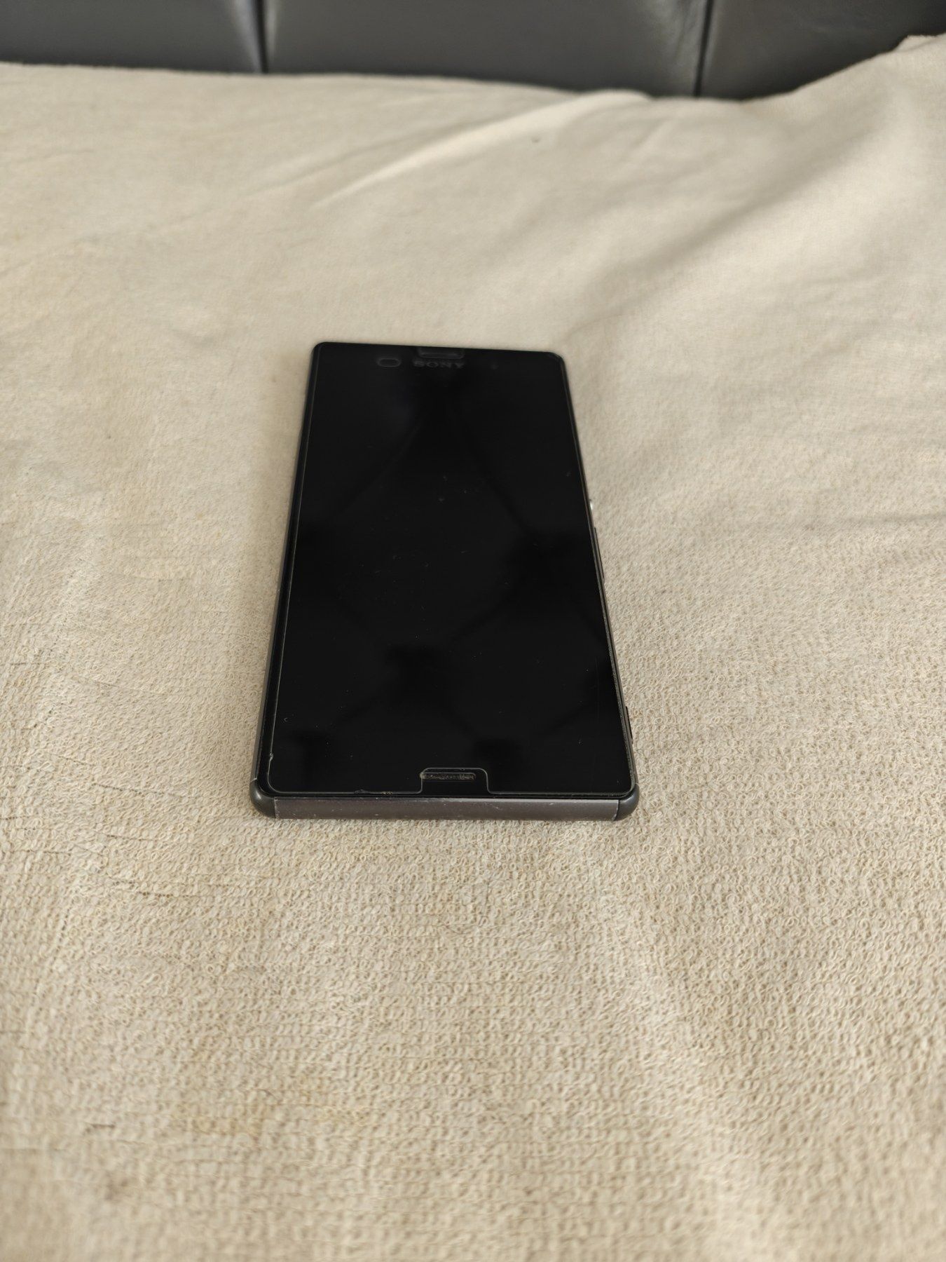 Телефон Sony Xperia Z3 2014