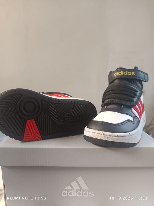 Детски маратонки Adidas 25