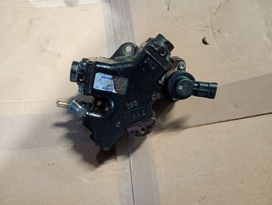 Pompa inalte pompa injectie Opel corsa d 1.3cdti meriva b 0445010247
