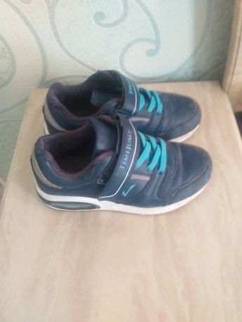 Обувь для мальчика кроссовки