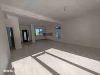 Casa in stil napoletan / 4 camere/ 200 mp curte