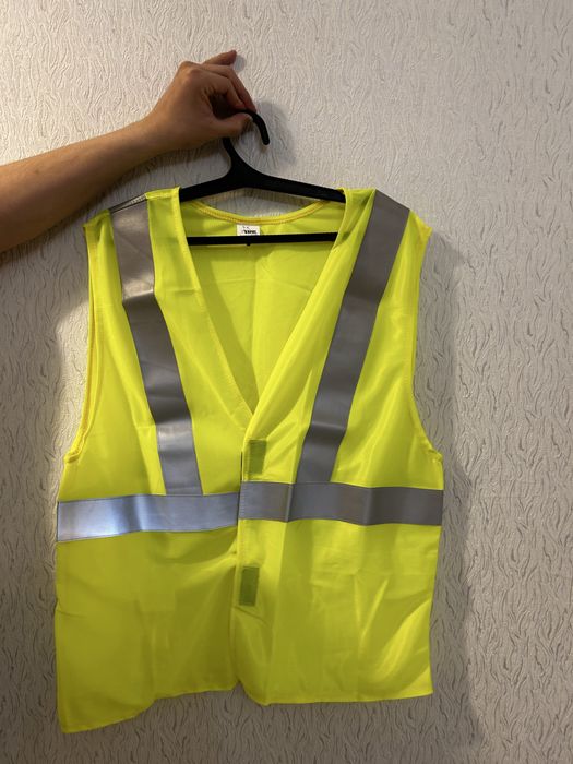 Продам сигнальный жилет