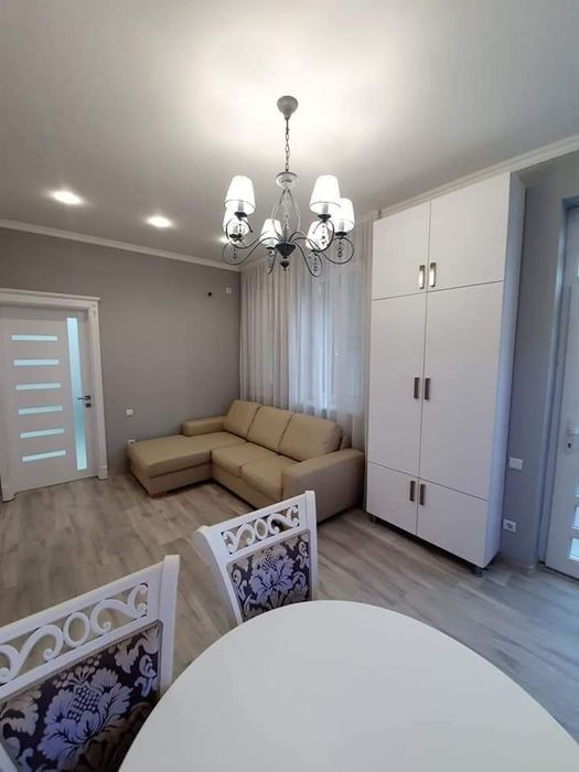 Apartament chic 3 camere in curte comuna, ultracentral