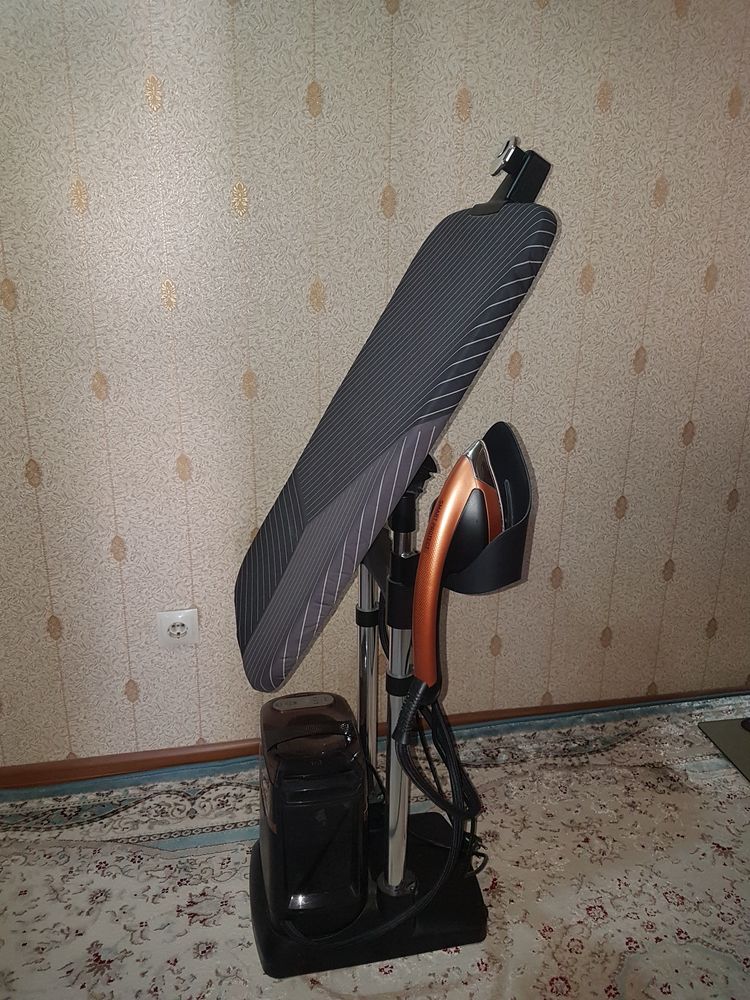Отпариватель совсем новый