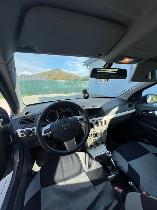 Vand opel astra 1650€ negociabil
