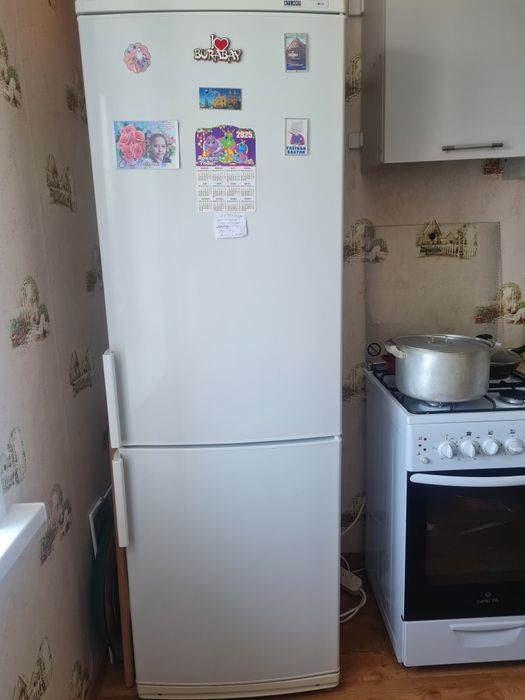 В продаже холодильник в отличном состояний
