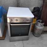 Vînd aragaz Beko inox cuptor la gas/aprindere electrică