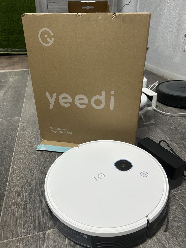 пылесос yeedi в отличном состоянии