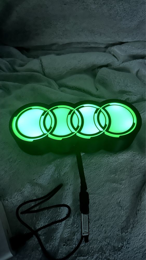Light box Audi luminoasa