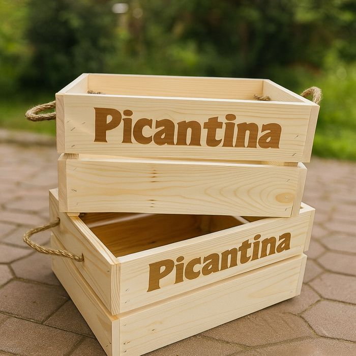 Коледна дървена щайга ръчна изработка за корпоративни подаръци