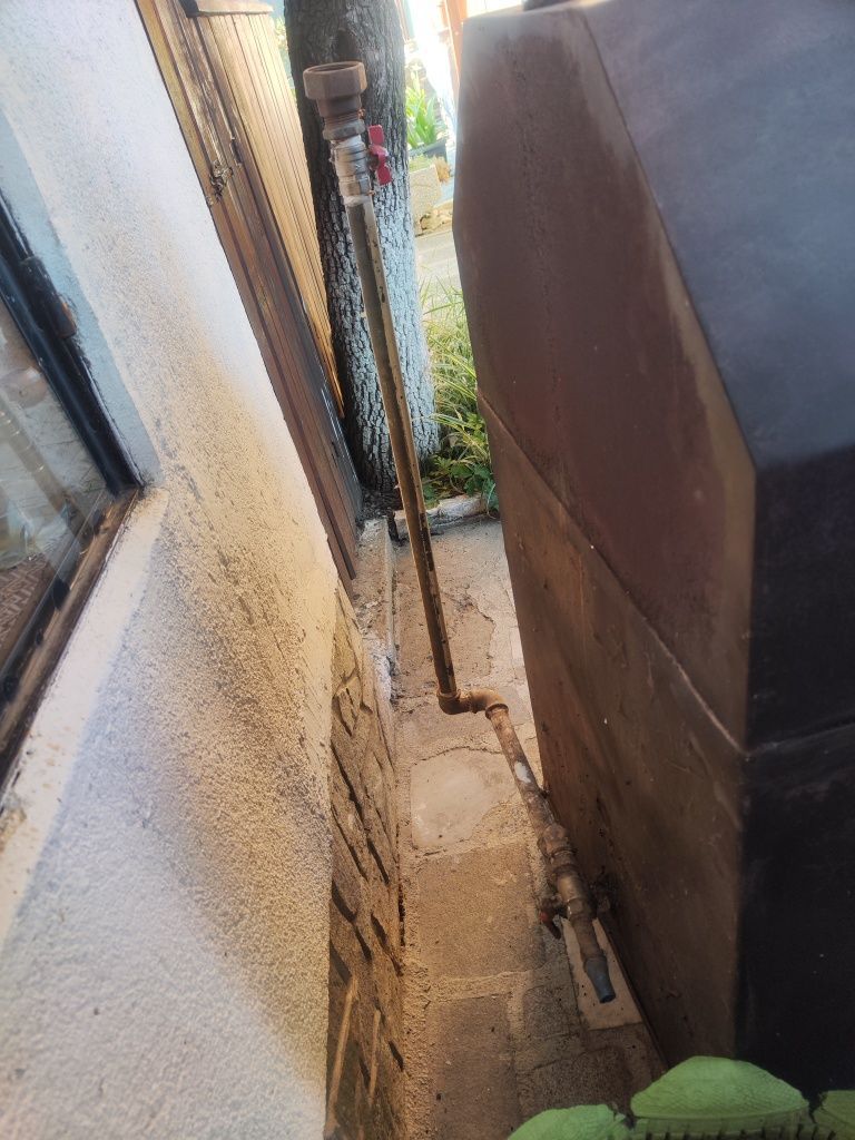 Камина Прити с водна риза