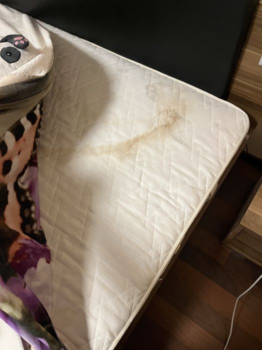 Кровать двуспальная б/у