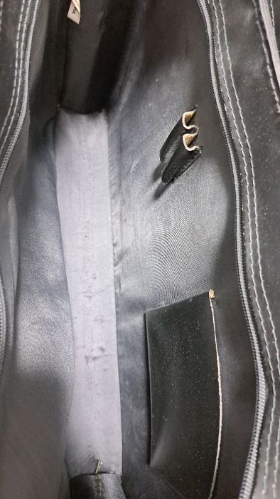 Geanta diplomat barbateasca