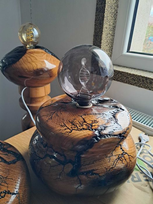 Veioze din lemn masiv recuperat de stejar