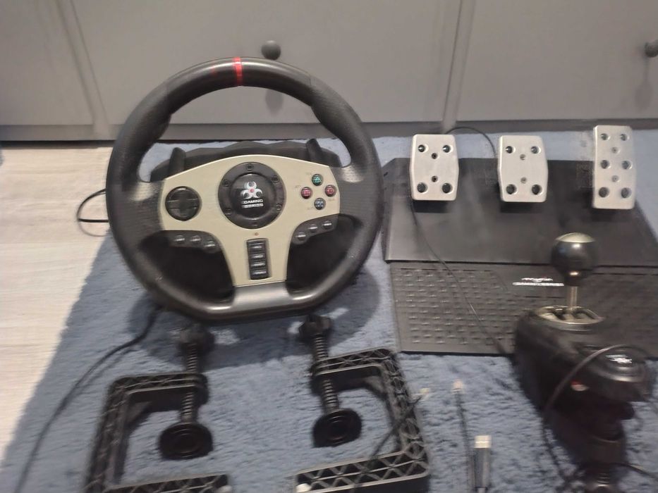 volan gaming series ca noua