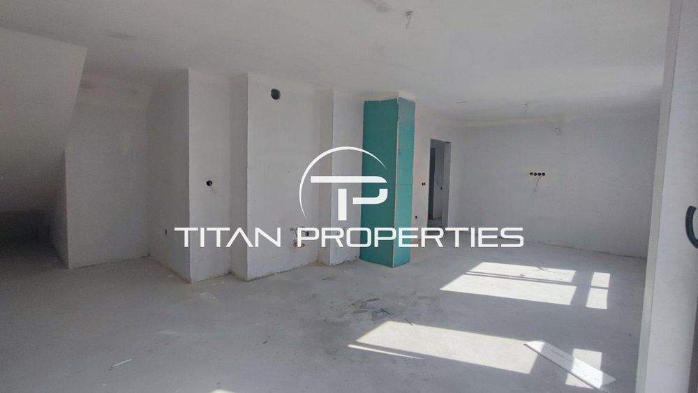 Продава се Тристаен апартамент в Варна, Лятно кино Тракия - 148 кв.м за 2136 €/кв.м - Снимка #1