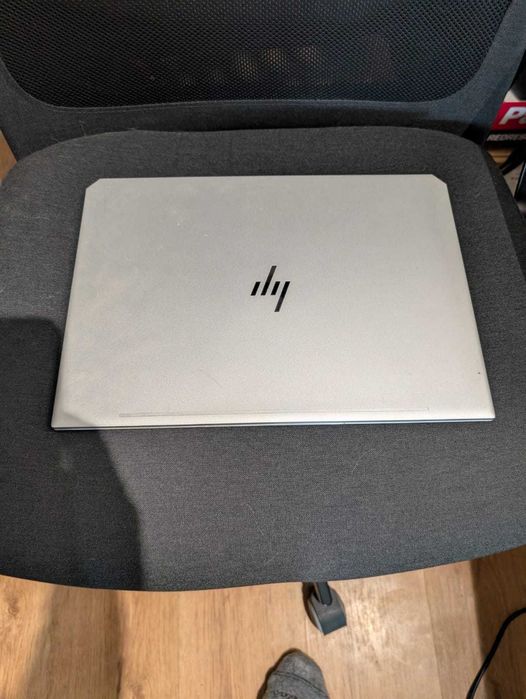 Laptop Elitebook 1050 G1 - placa de baza defecta, se vinde intreg