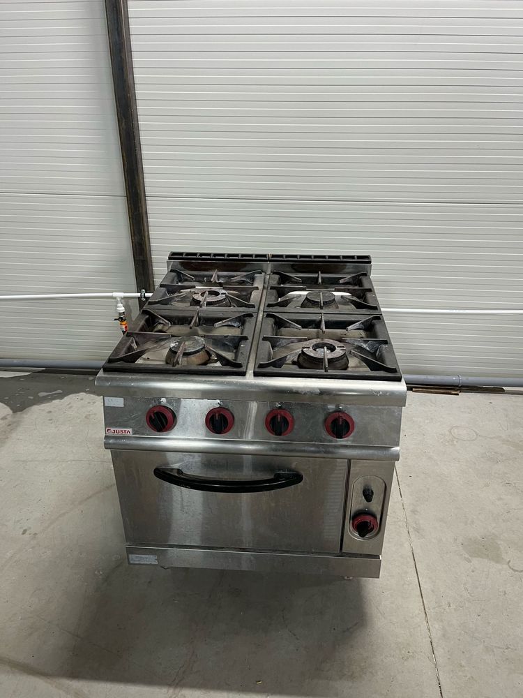 Aragaz profesional 4 ochiuri + cuptor linia 900