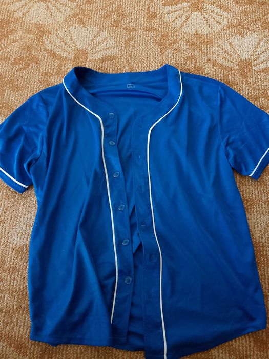 Тениски  Л и ХЛ размер