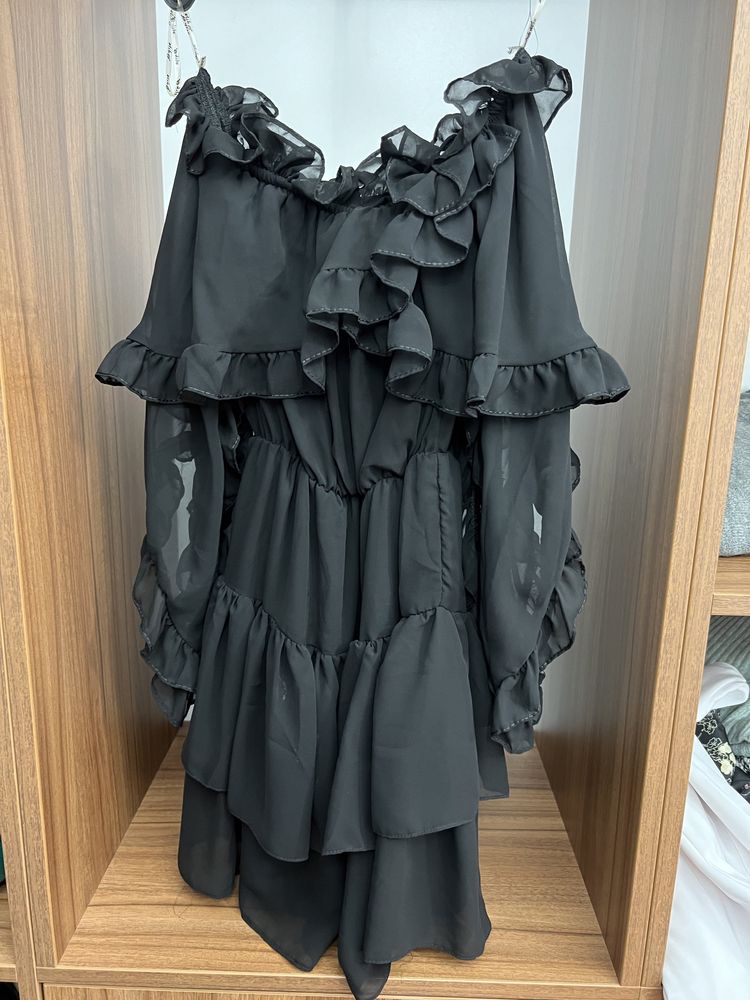 Rochie vara neagra vaporoasa