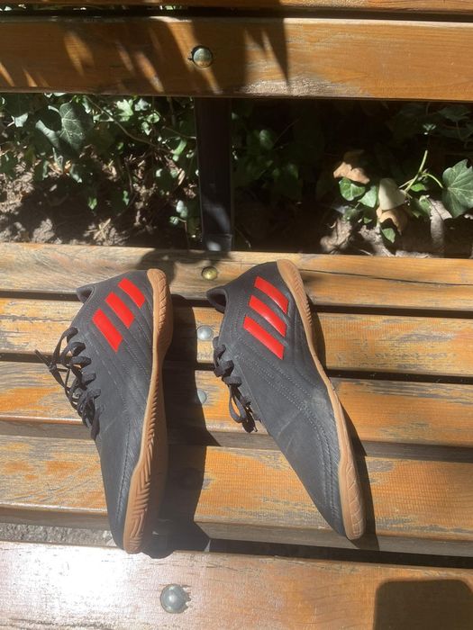 обувки за зала adidas 42,5