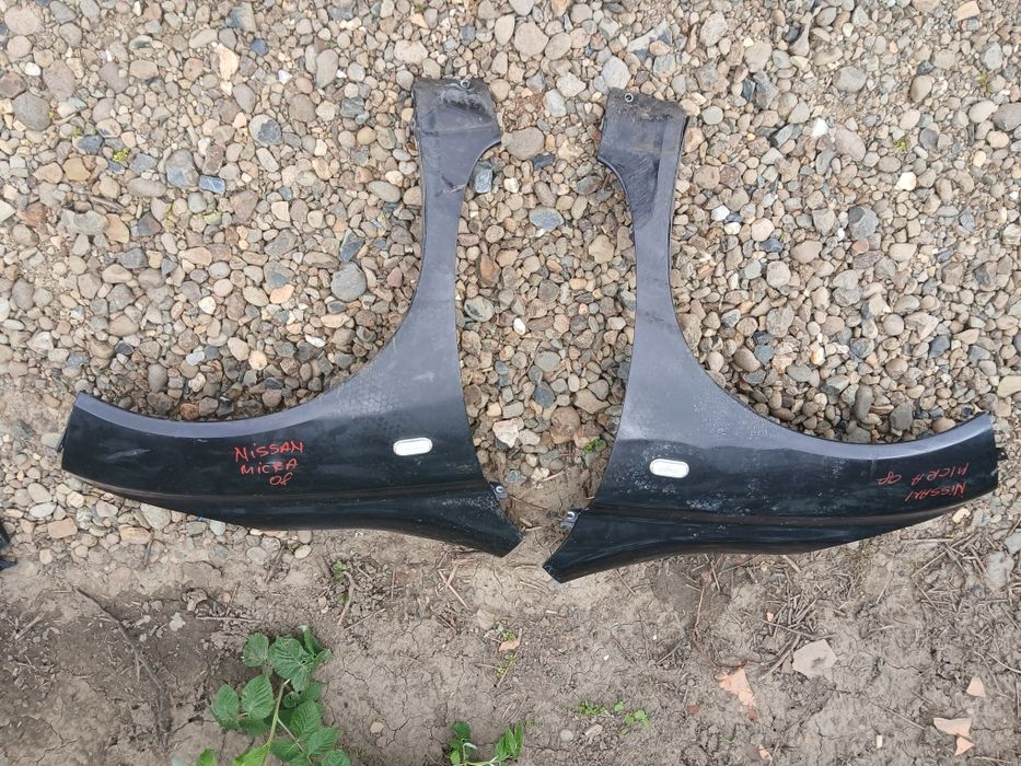 Bara Spoiler Fata Capota Aripi Nissan Micra din 2008