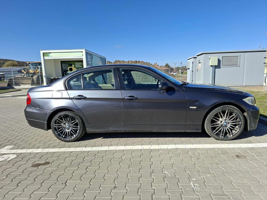 vand BMW seria 3 (320D) motor 2.0 diesel automata