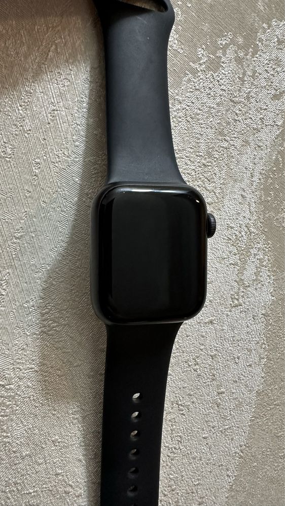 Apple Watch SE series 40мм (На запчасти)