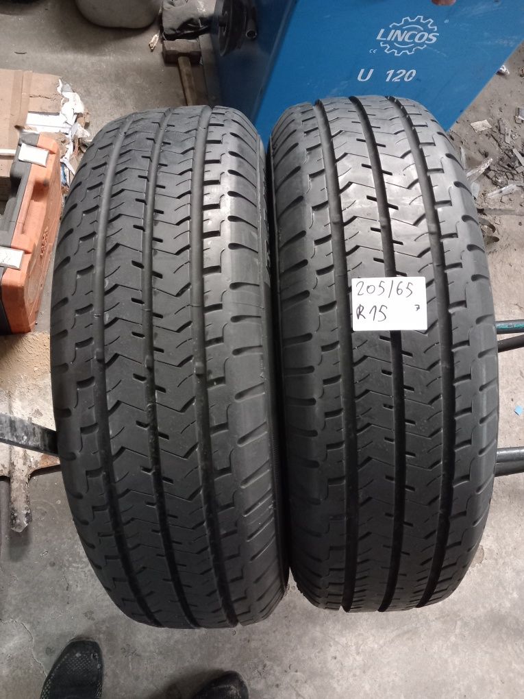 205 65 R 15 Uniroyal vara