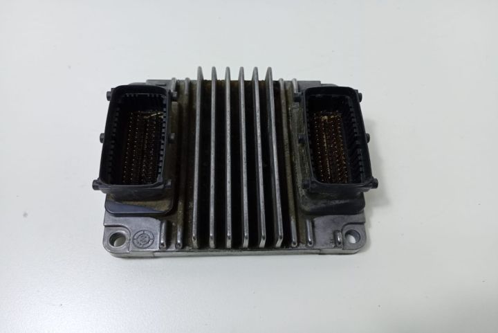 ECU  Calculator Motor 8973065750 Opel Astra G