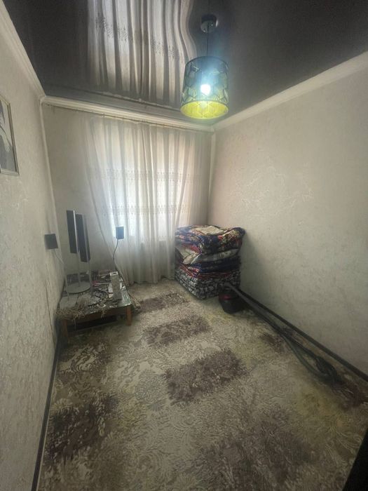 2 xonali kvartira sotiladi