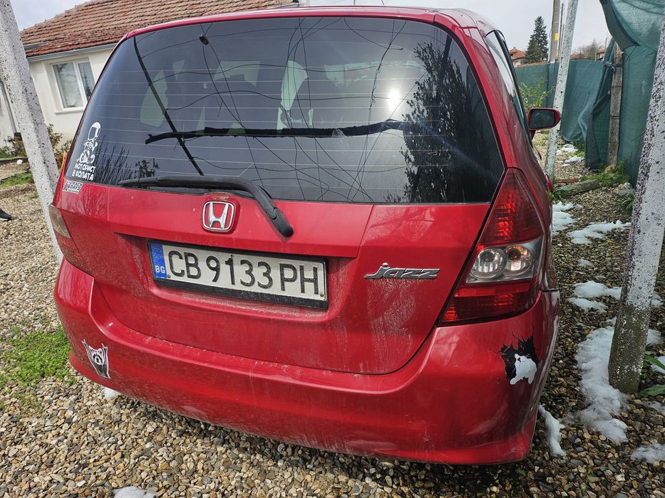 Автомобил Honda jazz