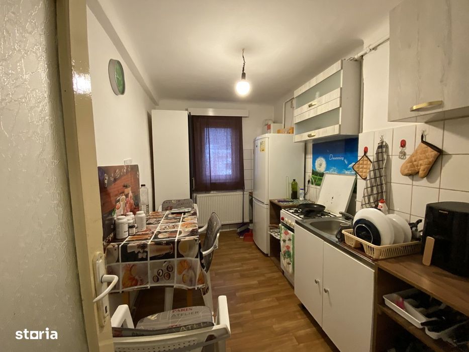 Garsoniera de inchiriat str. Victor Babes