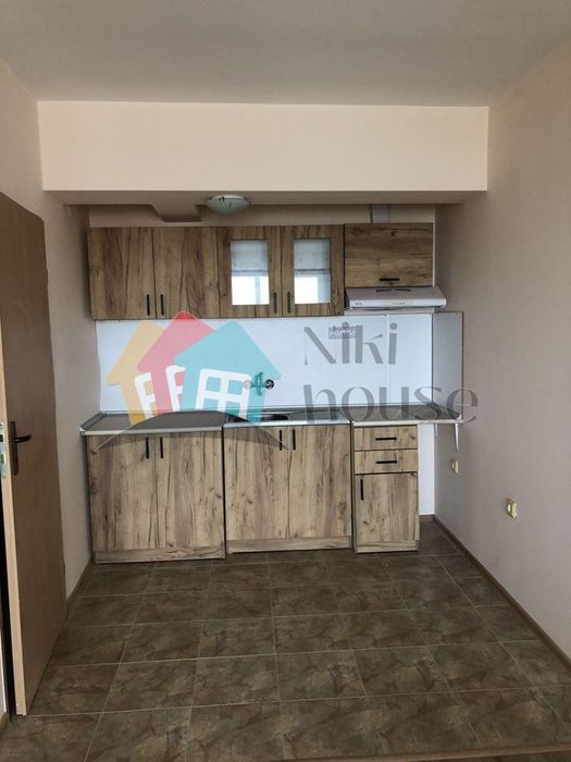 Продава се Двустаен апартамент в Варна, Бриз - 94 кв.м за 1862 €/кв.м - Снимка #3