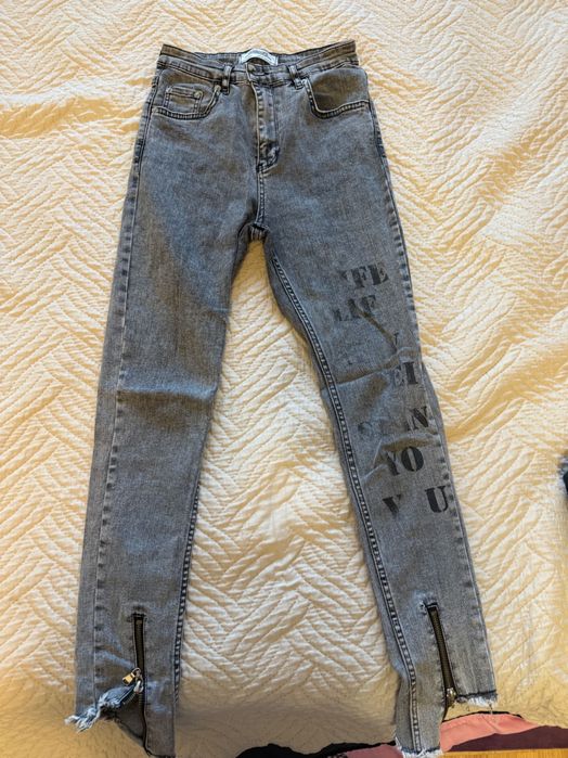 Дамски дънки и клинове