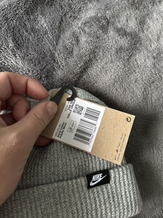 Nike caciula unisex gri cu logo mic marime OS noua originala