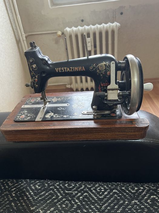 Vand masina de cusut VESTAZINHA fabricata de DIETRICH VESTA 1940
