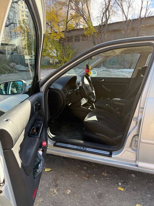 Продавам Голф 4 1,9тди