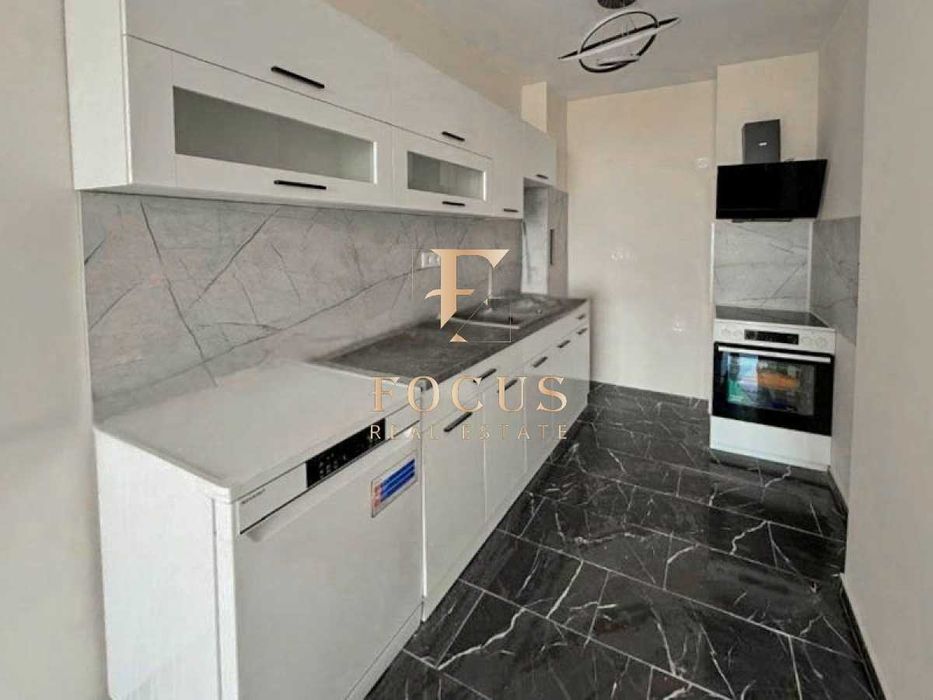 Продава се Тристаен апартамент в Пловдив, Съдийски - 188 кв.м за 1144 €/кв.м - Снимка #2