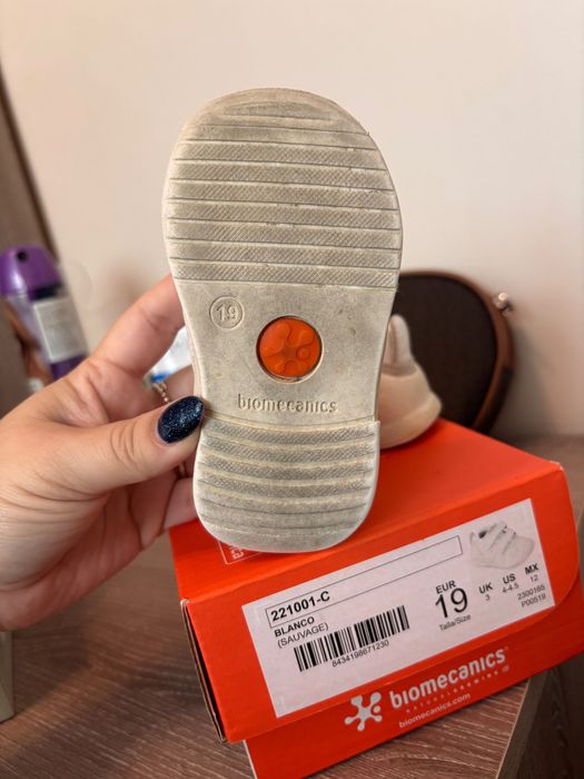 Маратонки Biomechanics размер 19