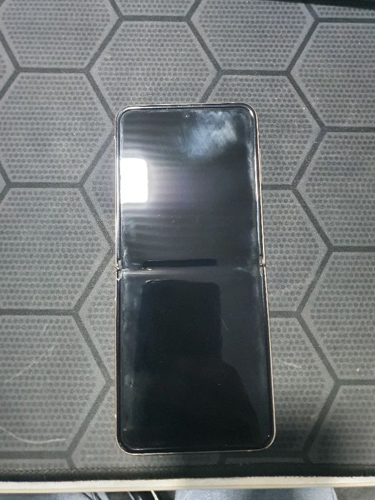 Samsung Galaxy Z Flip4