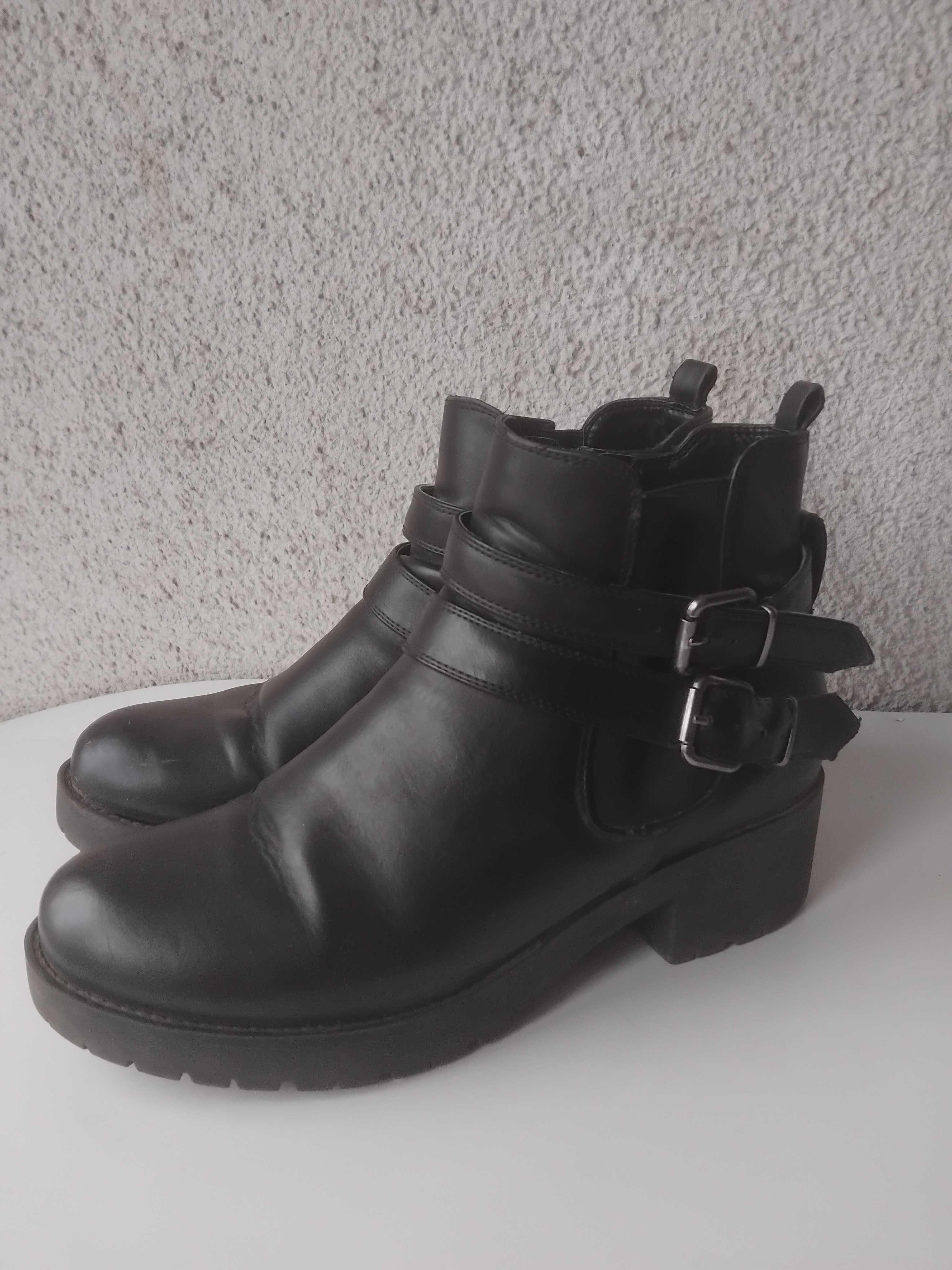 Bata оригинални дамски боти, номер 40