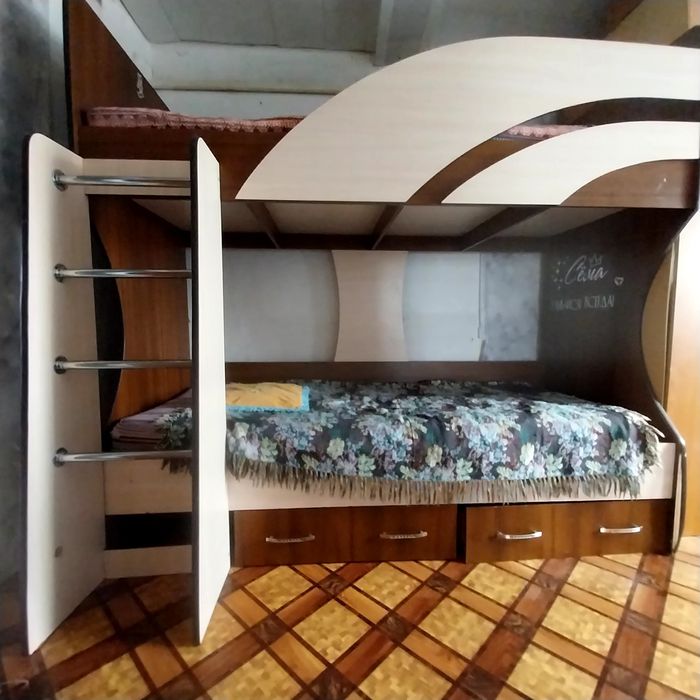 Кровать детская двухярусная