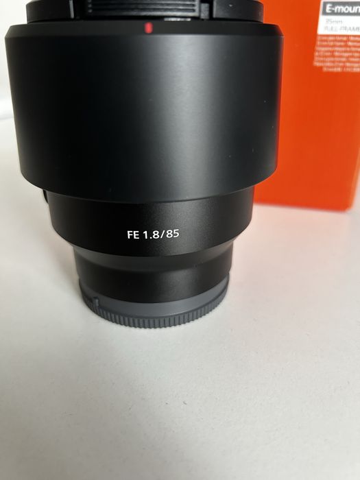 Sony 85mm 1.8 FE
