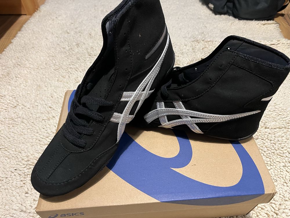 Борцовки Asics Tiger