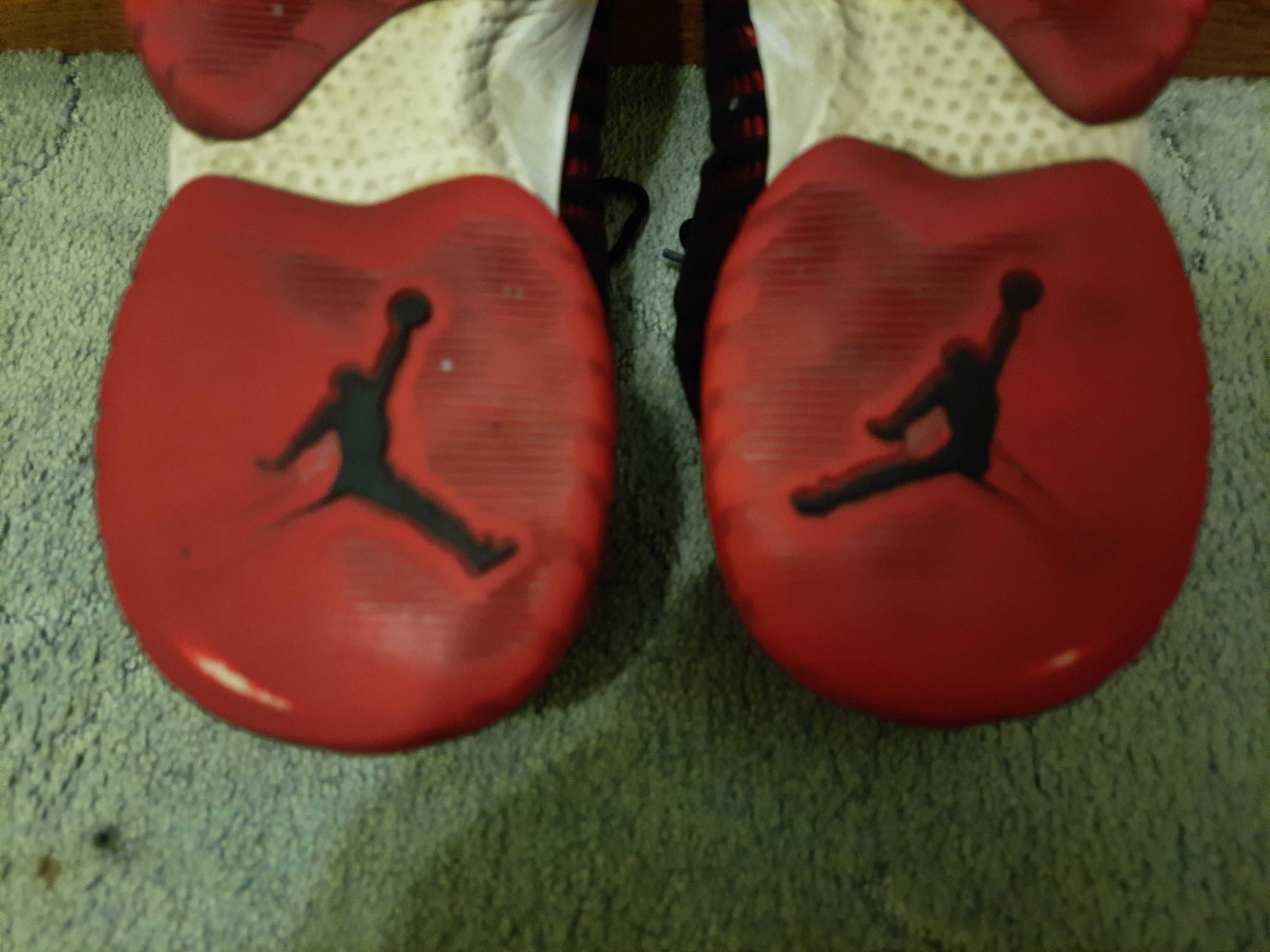 Vand Nike Jordan Bred Black Red B Fly, stare ok