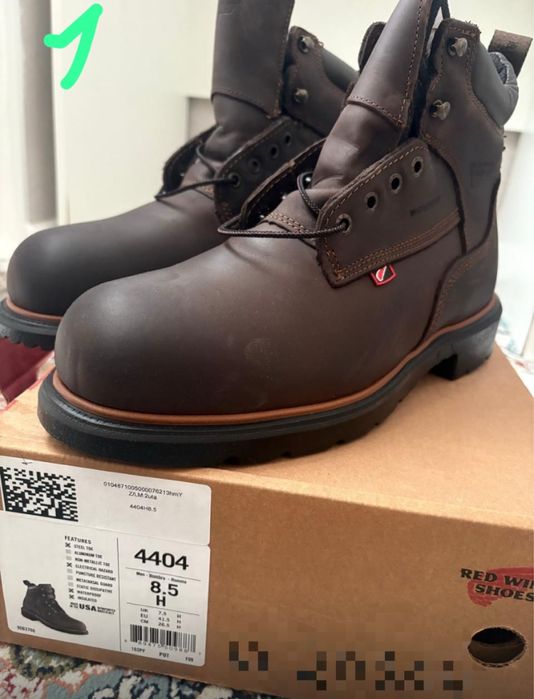 Продается спец ботинки