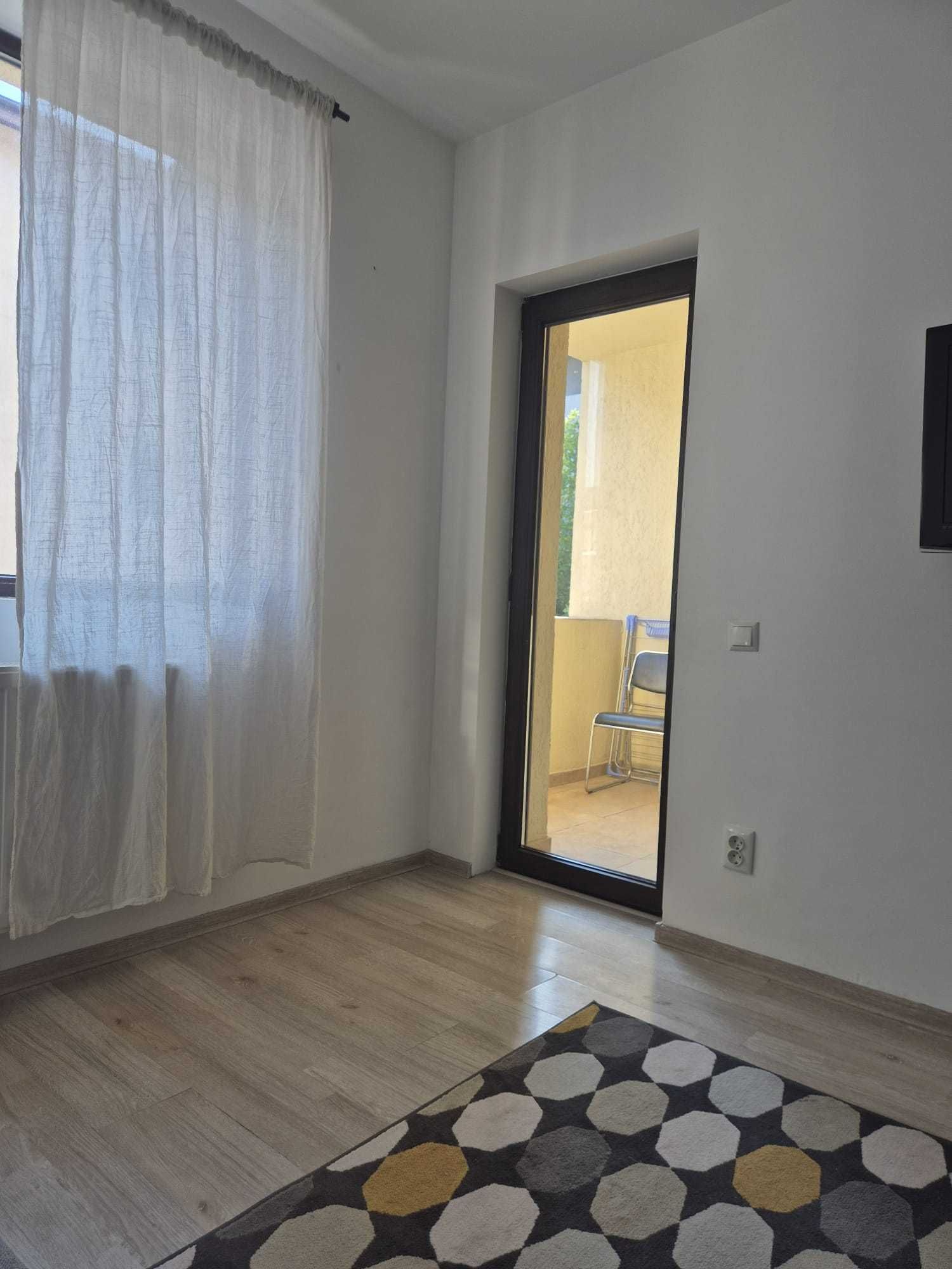 Propietar inchiriez Garsoniera Oituz 71, La Strada
