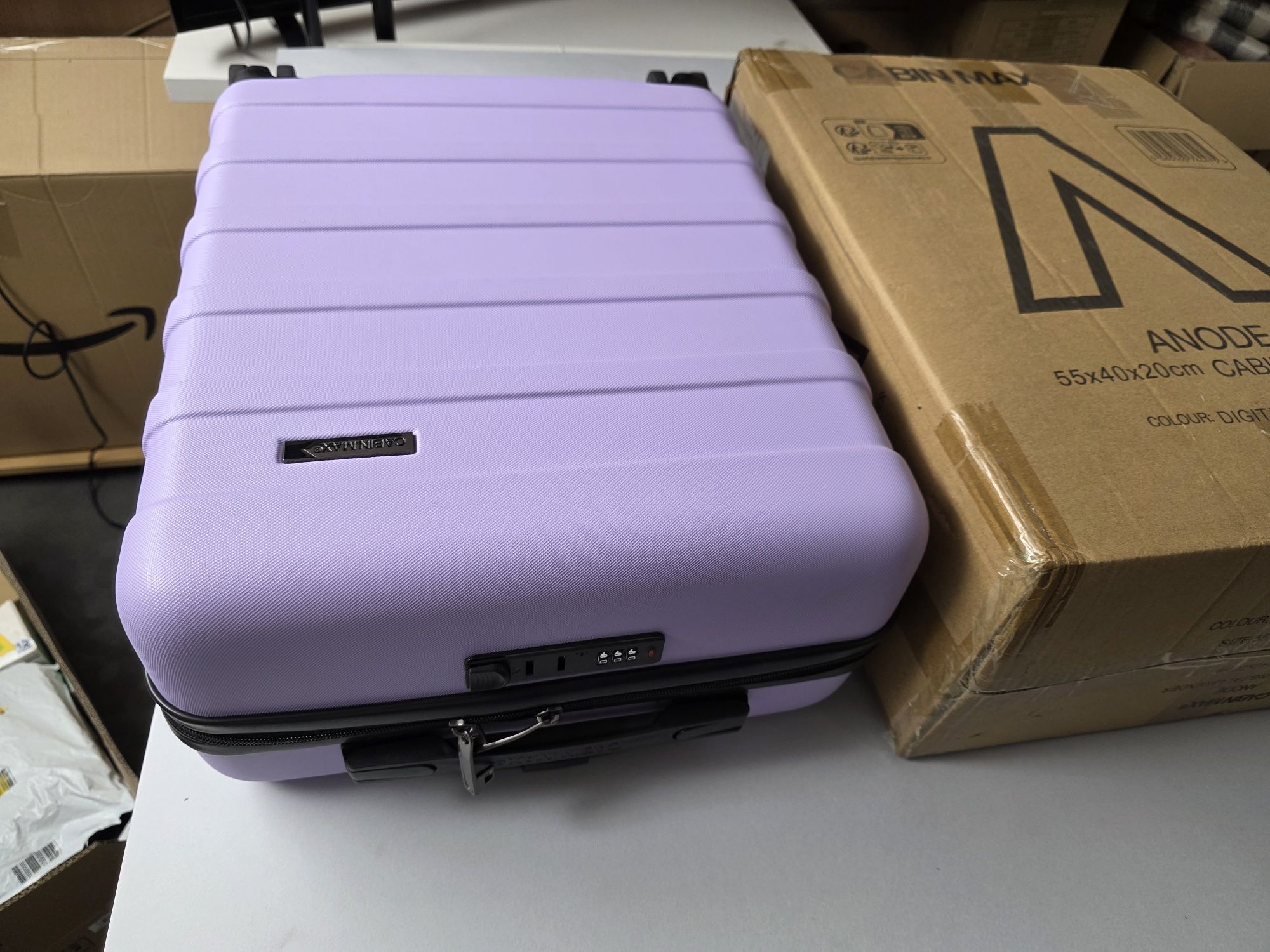 55х40х20см 40л куфар за ръчен багаж с 4 колела Cabin Max Anode